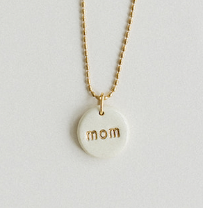 Collar mom