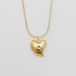 Collar corazón esmeralda