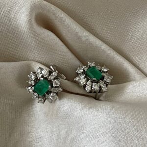 Pendientes esmeralda y diamantes oro blanco