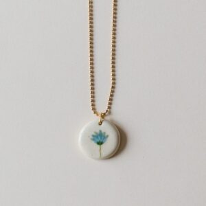 Collar flor pintada a mano